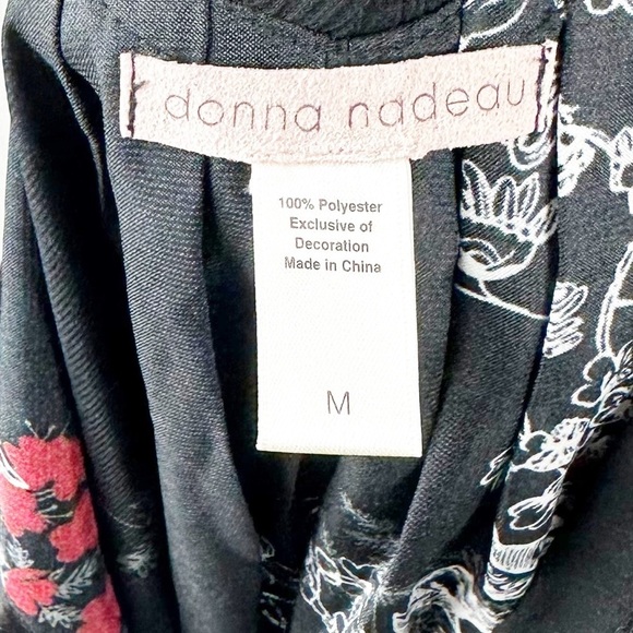 Donna Nadeau Black V Neck Asian Dark Floral Silky Nightgown - Picture 7 of 12